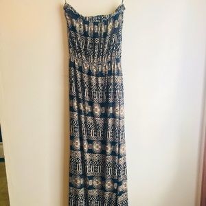 Gorgeous En’ Creme Strapless Dress